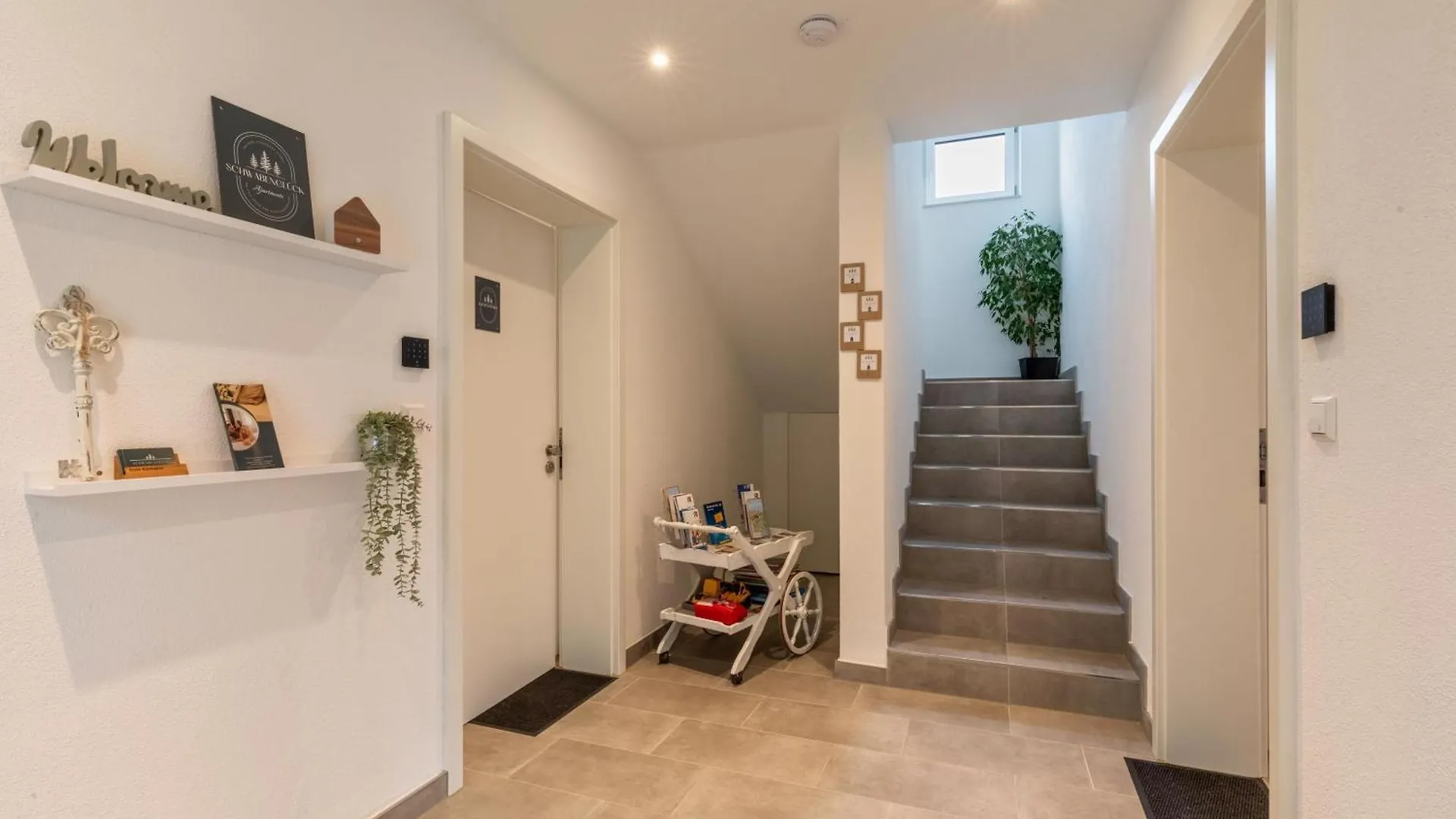 Studio 5 Parkside Apartments Guenzburg 0*,